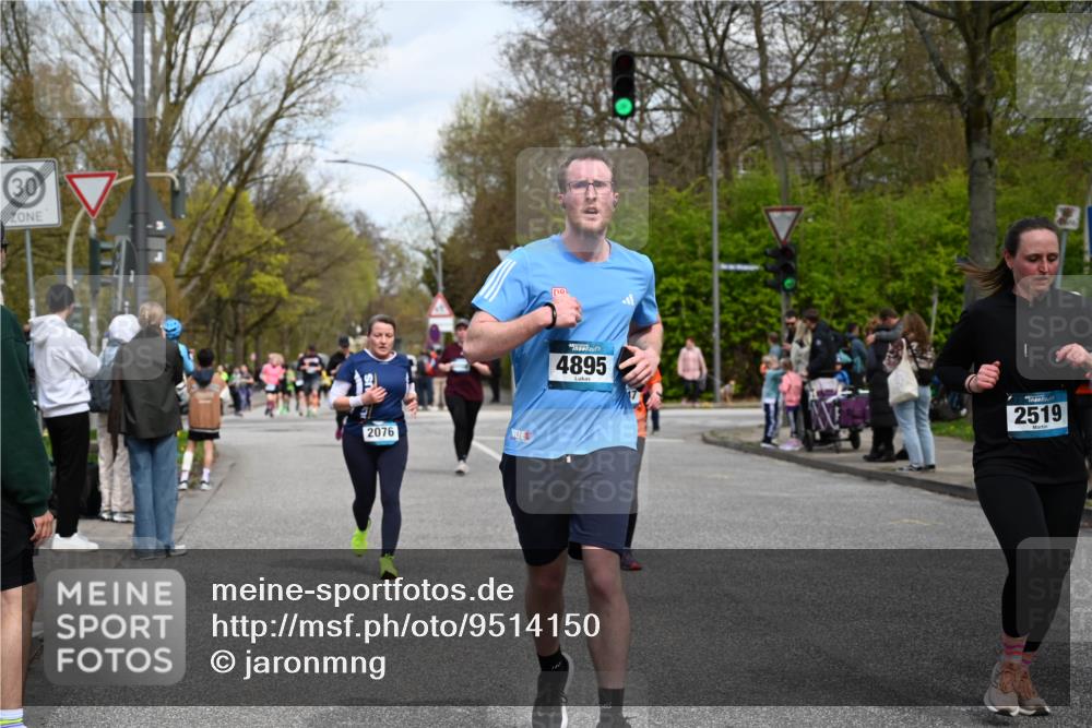 12.04.2026 - 45. Internationalen Wilhelmsburger Insellauf J. Mangold http://msf.ph/oto/9514150 12.04.2026 13:10:57 Ziel 4969, 5762, 4769, 4798, 4134, 4799, 5681, 2897, 3462, 5160, 5768, 3243, 4916, 5161, 3211, 5584, 4770, 5246, 2926, 2927, 5195, 4692, 5417, 5199, 2889, 2714, 4216, 4895, 3932, 2114, 2519, 3932, 2114, 2519, 2113, 2076, 4106, 3247, 5180, 3101, 3734, 4796, 2461, 4810, 3994, 4558, 3573, 4427, 2844, 3115, 4726, 4051, 2827, 2825 meine-sportfotos.de