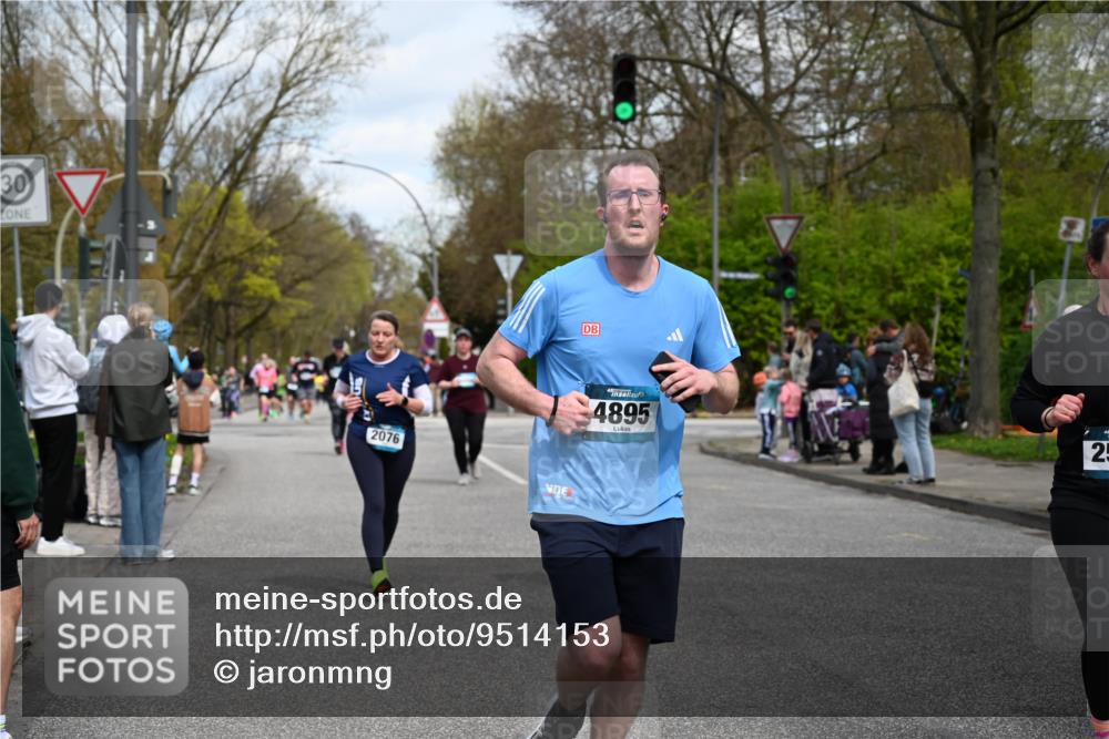 12.04.2026 - 45. Internationalen Wilhelmsburger Insellauf J. Mangold http://msf.ph/oto/9514153 12.04.2026 13:10:58 Ziel 4969, 5762, 4769, 4798, 4134, 4799, 5681, 2897, 3462, 5160, 5768, 3243, 4916, 5161, 3211, 5584, 4770, 5246, 2926, 2927, 5195, 4692, 5417, 5199, 2889, 2714, 4216, 4895, 3932, 2114, 2519, 2113, 2113, 2076, 4106, 3247, 5180, 3101, 3734, 4796, 4796, 2461, 4810, 3994, 4558, 3573, 4427, 2844, 3115, 4726, 4051, 2827, 2825, 4985 meine-sportfotos.de