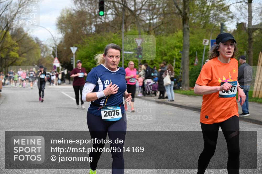 12.04.2026 - 45. Internationalen Wilhelmsburger Insellauf J. Mangold http://msf.ph/oto/9514169 12.04.2026 13:11:00 Ziel 4769, 4798, 4134, 4799, 5681, 2897, 3462, 5160, 5768, 3243, 4916, 5161, 3211, 5584, 4770, 5246, 2926, 2927, 5195, 4692, 5417, 5199, 2889, 2714, 4216, 4895, 3932, 2114, 2519, 2113, 2076, 4106, 3247, 5180, 3101, 3734, 4796, 2461, 4810, 3994, 4558, 3573, 4427, 2844, 3115, 4726, 4051, 2827, 2825, 4985, 4193 meine-sportfotos.de