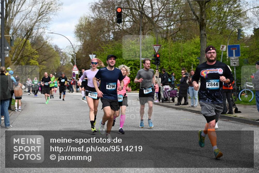 12.04.2026 - 45. Internationalen Wilhelmsburger Insellauf J. Mangold http://msf.ph/oto/9514219 12.04.2026 13:11:12 Ziel 2926, 2927, 5195, 4692, 5417, 5199, 2889, 2714, 4216, 4895, 3932, 2114, 2519, 2113, 2076, 4106, 3247, 5180, 3101, 3734, 4796, 2461, 4810, 3994, 4558, 3573, 4427, 2844, 3115, 4726, 4051, 2827, 2825, 4985, 4193, 4193, 3643, 5525, 5403, 2084, 5772, 3733, 4730, 3969, 3055, 4664, 2396, 3079 meine-sportfotos.de
