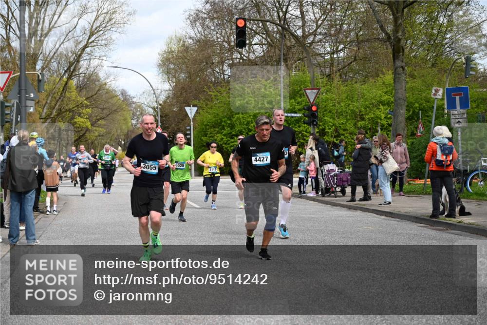 12.04.2026 - 45. Internationalen Wilhelmsburger Insellauf J. Mangold http://msf.ph/oto/9514242 12.04.2026 13:11:18 Ziel 4216, 4895, 3932, 2114, 2519, 2113, 2076, 4106, 3247, 5180, 3101, 3734, 4796, 2461, 4810, 3994, 4558, 3573, 4427, 2844, 3115, 4726, 4051, 2827, 2825, 4985, 4193, 3643, 5525, 5403, 2084, 5772, 3733, 4730, 3969, 3055, 4664, 2396, 3079, 3138, 5402, 2136, 4683, 5640 meine-sportfotos.de