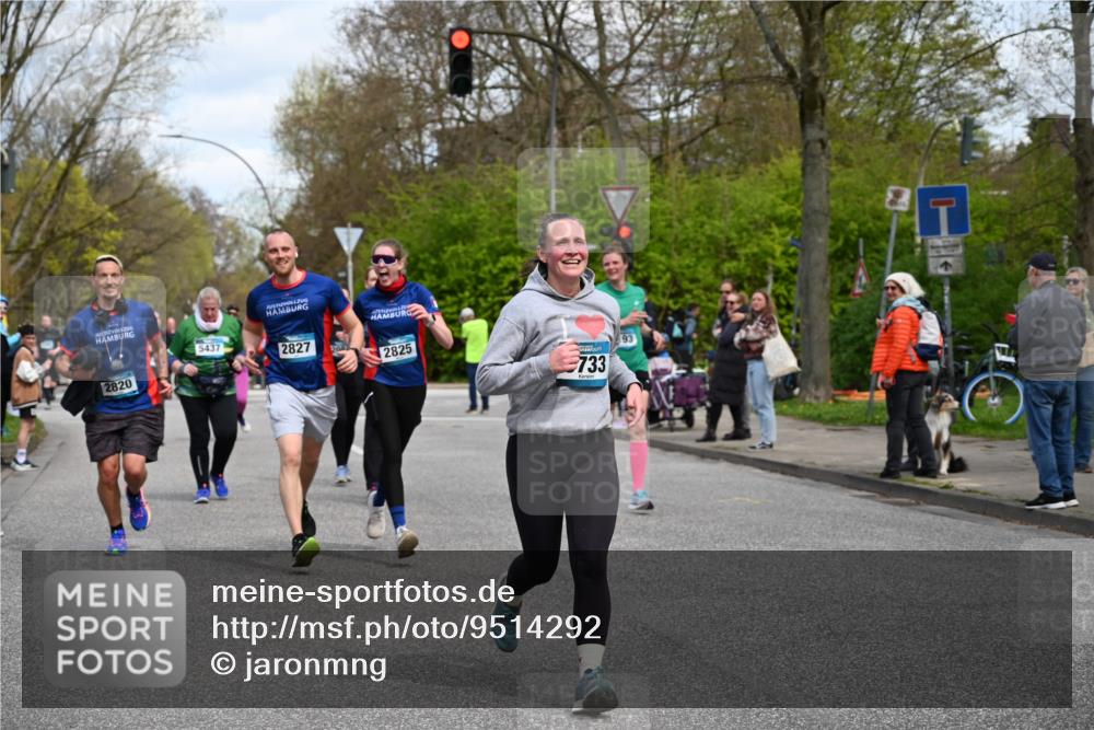 12.04.2026 - 45. Internationalen Wilhelmsburger Insellauf J. Mangold http://msf.ph/oto/9514292 12.04.2026 13:11:26 Ziel 2076, 4106, 3247, 5180, 3101, 3734, 4796, 2461, 4810, 3994, 4558, 3573, 4427, 2844, 3115, 4726, 4051, 2827, 2825, 4985, 4193, 3643, 5525, 5403, 2084, 5772, 2084, 5772, 3733, 4730, 3969, 3055, 4664, 2396, 3079, 3138, 5402, 5402, 2136, 4683, 5640, 4480, 4987, 2445, 4930, 2024, 4328 meine-sportfotos.de