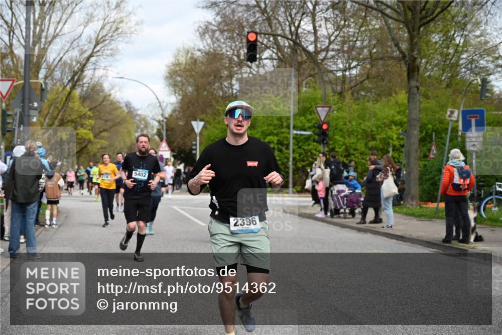 12.04.2026 - 45. Internationalen Wilhelmsburger Insellauf J. Mangold http://msf.ph/oto/9514362 12.04.2026 13:11:35 Ziel 4796, 2461, 4810, 3994, 4558, 3573, 4427, 2844, 3115, 4726, 4051, 2827, 2825, 4985, 4193, 3643, 5525, 5403, 2084, 5772, 3733, 4730, 3969, 3055, 4664, 2396, 3079, 2396, 3079, 3138, 5402, 2136, 4683, 5640, 4480, 4987, 2445, 4930, 2024, 2024, 4328, 4276, 5031, 4532, 2742, 5437 meine-sportfotos.de