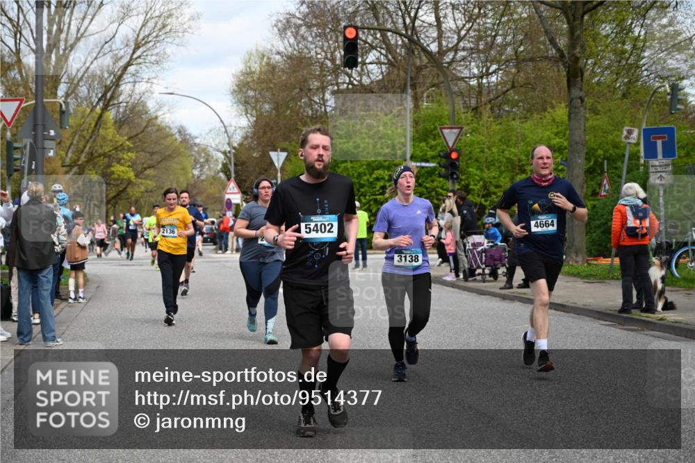 12.04.2026 - 45. Internationalen Wilhelmsburger Insellauf J. Mangold http://msf.ph/oto/9514377 12.04.2026 13:11:36 Ziel 2461, 4810, 3994, 4558, 3573, 4427, 2844, 3115, 4726, 4051, 2827, 2825, 4985, 4193, 3643, 5525, 5403, 2084, 5772, 3733, 4730, 3969, 3055, 4664, 2396, 3079, 3138, 5402, 2136, 4683, 5640, 4480, 4987, 2445, 4930, 2024, 4328, 4276, 5031, 4532, 2742, 5437 meine-sportfotos.de