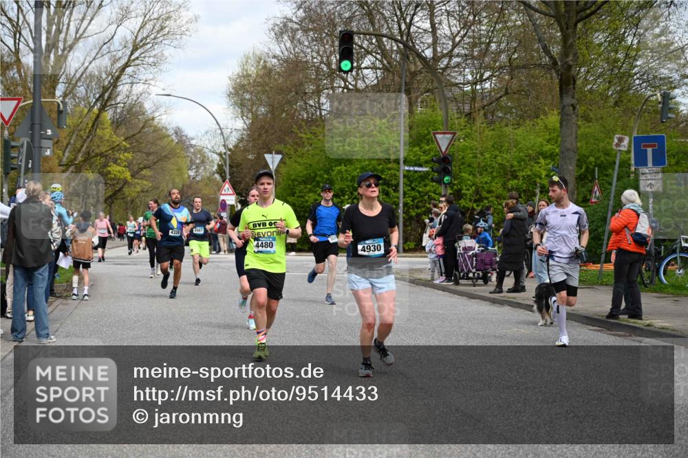12.04.2026 - 45. Internationalen Wilhelmsburger Insellauf J. Mangold http://msf.ph/oto/9514433 12.04.2026 13:11:43 Ziel 3115, 4726, 4051, 2827, 2825, 4985, 4193, 3643, 5525, 5403, 2084, 5772, 3733, 4730, 3969, 3055, 4664, 2396, 3079, 3138, 5402, 2136, 4683, 5640, 4480, 4480, 4987, 2445, 4930, 2024, 4328, 4276, 5031, 4532, 2742, 5437, 4847, 4846, 4850, 4550 meine-sportfotos.de