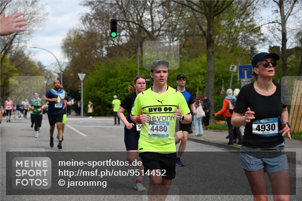 12.04.2026 - 45. Internationalen Wilhelmsburger Insellauf J. Mangold http://msf.ph/oto/9514452 12.04.2026 13:11:45 Ziel 2827, 2825, 4985, 4193, 3643, 5525, 5403, 2084, 5772, 3733, 4730, 3969, 3055, 4664, 2396, 3079, 3138, 5402, 2136, 4683, 5640, 4480, 4987, 2445, 4987, 2445, 4930, 2024, 4328, 4276, 5031, 4532, 2742, 5437, 4847, 4846, 4850, 4550, 3914 meine-sportfotos.de