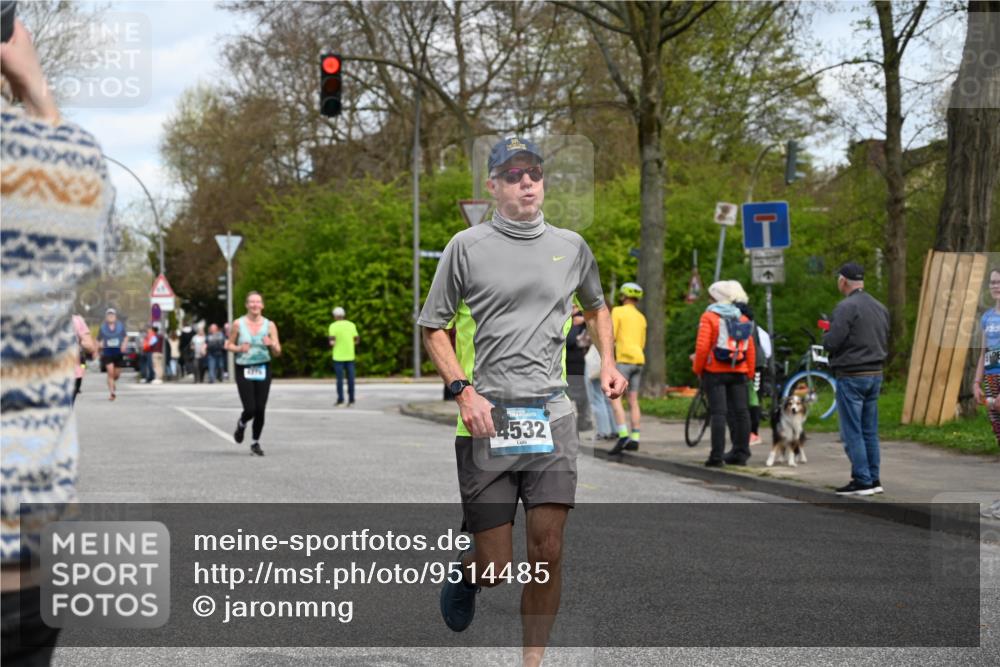 12.04.2026 - 45. Internationalen Wilhelmsburger Insellauf J. Mangold http://msf.ph/oto/9514485 12.04.2026 13:11:55 Ziel 4730, 3969, 3055, 4664, 2396, 3079, 3138, 5402, 2136, 4683, 5640, 4480, 4987, 2445, 4930, 2024, 4328, 4276, 5031, 4532, 2742, 5437, 4847, 4846, 4850, 4550, 4550, 3914, 2545, 3352, 3348 meine-sportfotos.de