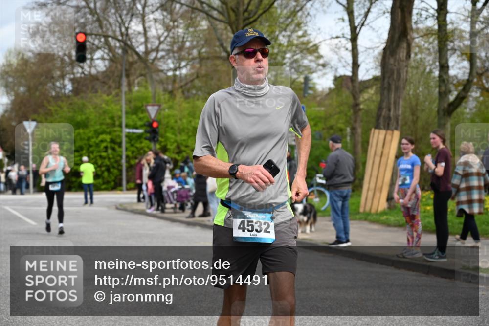 12.04.2026 - 45. Internationalen Wilhelmsburger Insellauf J. Mangold http://msf.ph/oto/9514491 12.04.2026 13:11:56 Ziel 4730, 3969, 3055, 4664, 2396, 3079, 3138, 5402, 2136, 4683, 5640, 4480, 4987, 2445, 4930, 2024, 4328, 4276, 5031, 4532, 2742, 5437, 5437, 4847, 4846, 4850, 4550, 3914, 2545, 3352, 3348, 5750 meine-sportfotos.de