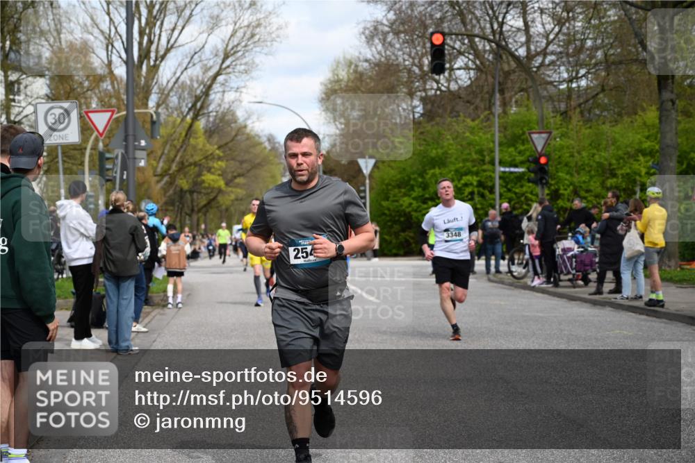 12.04.2026 - 45. Internationalen Wilhelmsburger Insellauf J. Mangold http://msf.ph/oto/9514596 12.04.2026 13:12:16 Ziel 4276, 5031, 4532, 2742, 5437, 4847, 4846, 4850, 4550, 3914, 2545, 3352, 3348, 5750, 5855, 2280, 3441, 5674, 4841, 2275, 4671, 4627, 4628, 3638, 4385, 2274, 4919, 4720, 4721 meine-sportfotos.de