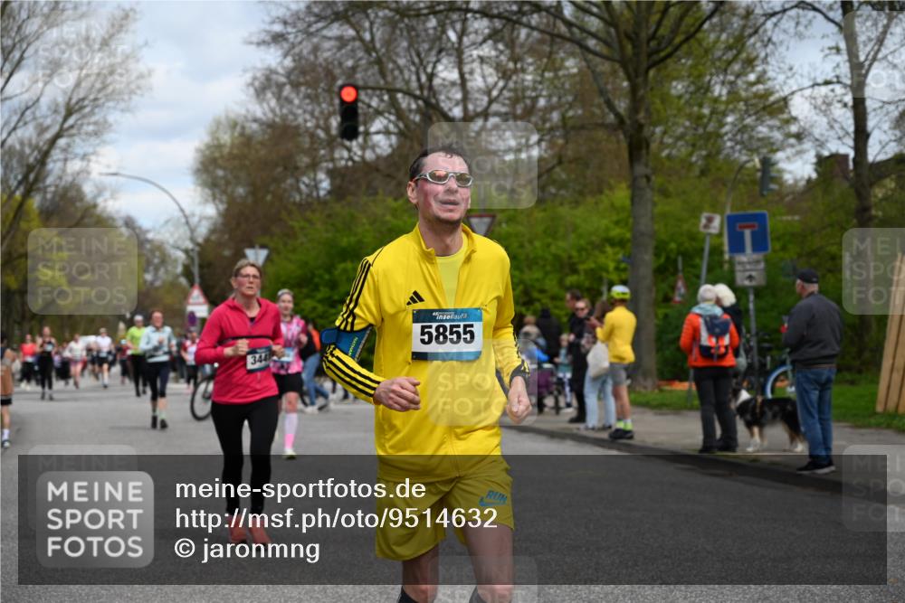 12.04.2026 - 45. Internationalen Wilhelmsburger Insellauf J. Mangold http://msf.ph/oto/9514632 12.04.2026 13:12:21 Ziel 5437, 4847, 4846, 4850, 4550, 3914, 2545, 3352, 3348, 5750, 5855, 2280, 5855, 2280, 3441, 5674, 4841, 2275, 4671, 4627, 4628, 3638, 4385, 2274, 4919, 4720, 4721, 2998, 4693 meine-sportfotos.de