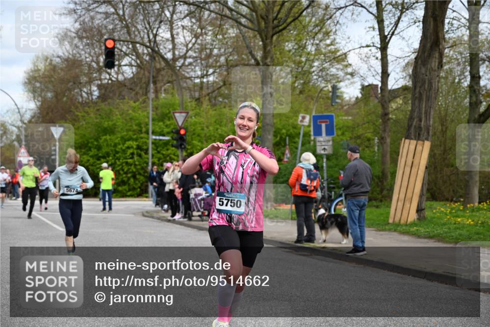 12.04.2026 - 45. Internationalen Wilhelmsburger Insellauf J. Mangold http://msf.ph/oto/9514662 12.04.2026 13:12:25 Ziel 4847, 4846, 4850, 4550, 3914, 2545, 3352, 3348, 5750, 5855, 2280, 3441, 5674, 4841, 3441, 5674, 4841, 2275, 4671, 4627, 4628, 3638, 4385, 2274, 4919, 4720, 4721, 2998, 4693, 3519, 4970, 3686, 4643 meine-sportfotos.de