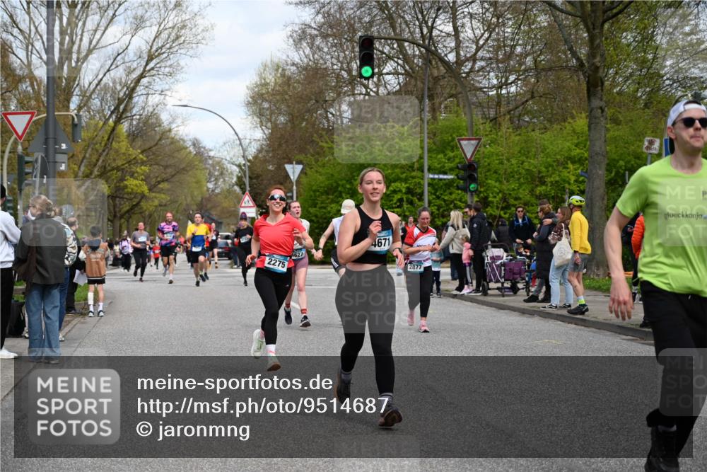 12.04.2026 - 45. Internationalen Wilhelmsburger Insellauf J. Mangold http://msf.ph/oto/9514687 12.04.2026 13:12:31 Ziel 4550, 3914, 2545, 3352, 3348, 5750, 5855, 2280, 3441, 5674, 4841, 2275, 4671, 4627, 4628, 4627, 4628, 3638, 4385, 2274, 4919, 4720, 4721, 2998, 4693, 3519, 4970, 3686, 4643, 2877, 5265, 5266, 4648, 2026, 5457, 4320, 4249, 3033, 2470 meine-sportfotos.de