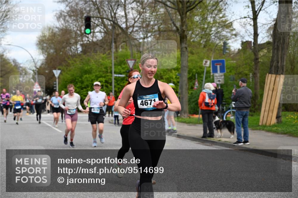 12.04.2026 - 45. Internationalen Wilhelmsburger Insellauf J. Mangold http://msf.ph/oto/9514699 12.04.2026 13:12:32 Ziel 4550, 3914, 2545, 3352, 3348, 5750, 5855, 2280, 3441, 5674, 4841, 2275, 4671, 4627, 4628, 3638, 3638, 4385, 2274, 4919, 4720, 4721, 2998, 2998, 4693, 3519, 4970, 3686, 4643, 2877, 5265, 5266, 4648, 2026, 5457, 4320, 4249, 3033, 2470, 4364 meine-sportfotos.de