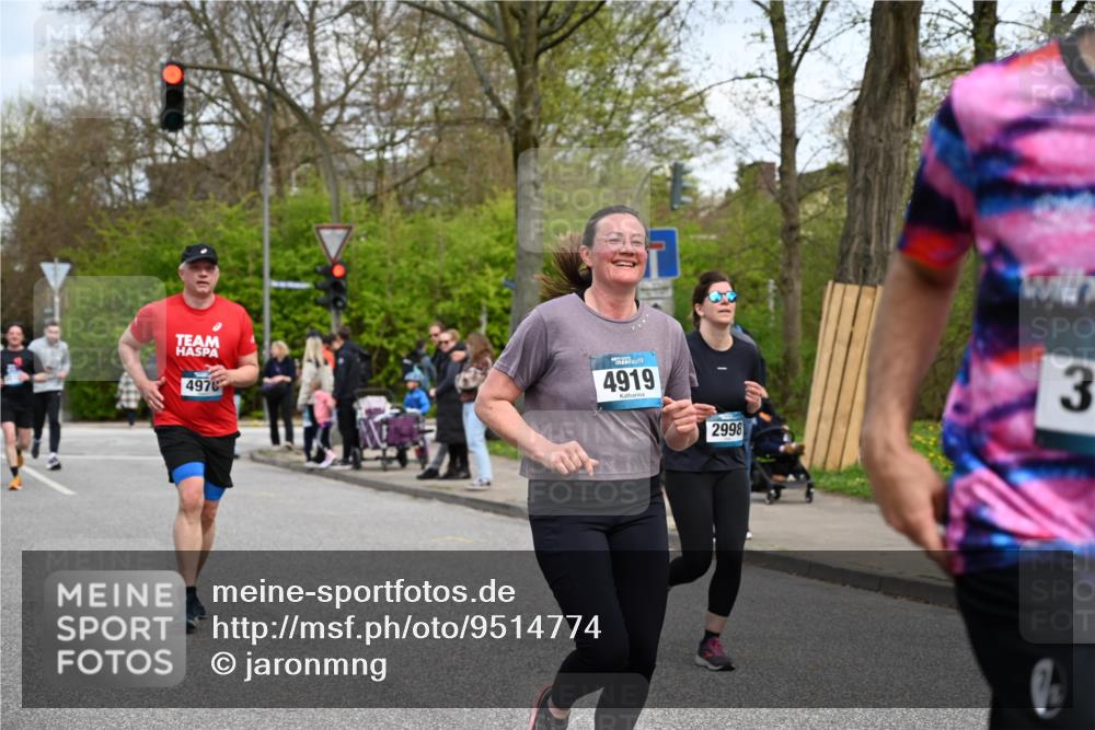 12.04.2026 - 45. Internationalen Wilhelmsburger Insellauf J. Mangold http://msf.ph/oto/9514774 12.04.2026 13:12:41 Ziel 5750, 5855, 2280, 3441, 5674, 4841, 2275, 4671, 4627, 4628, 3638, 4385, 2274, 4919, 4720, 4721, 2998, 4693, 3519, 4970, 3686, 4643, 2877, 5265, 5266, 4648, 5265, 5266, 4648, 2026, 5457, 4320, 4249, 3033, 2470, 4364, 3942, 5221, 3540, 3933, 3935, 3805, 5158, 5157, 2462, 4533, 5693 meine-sportfotos.de