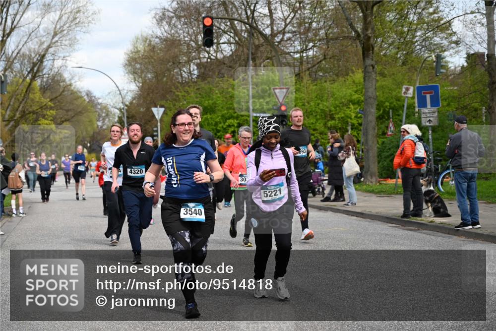12.04.2026 - 45. Internationalen Wilhelmsburger Insellauf J. Mangold http://msf.ph/oto/9514818 12.04.2026 13:12:49 Ziel 3441, 5674, 4841, 2275, 4671, 4627, 4628, 3638, 4385, 2274, 4919, 4720, 4721, 2998, 4693, 3519, 4970, 3686, 4643, 4643, 2877, 5265, 5266, 4648, 2026, 5457, 4320, 4249, 3033, 2470, 4364, 3942, 5221, 3540, 3933, 3935, 3805, 3805, 5158, 5157, 2462, 4533, 5693, 5637 meine-sportfotos.de