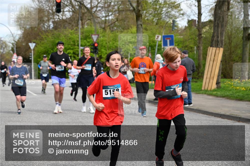 12.04.2026 - 45. Internationalen Wilhelmsburger Insellauf J. Mangold http://msf.ph/oto/9514866 12.04.2026 13:12:55 Ziel 4671, 4627, 4628, 3638, 4385, 2274, 4919, 4720, 4721, 2998, 4693, 3519, 4970, 3686, 4643, 2877, 5265, 5266, 4648, 2026, 5457, 4320, 4249, 3033, 2470, 4320, 4249, 3033, 2470, 4364, 3942, 5221, 3540, 3933, 3935, 3805, 5158, 5157, 2462, 4533, 5693, 5637, 2080, 5819, 2064, 4923, 4281, 3984, 3810 meine-sportfotos.de