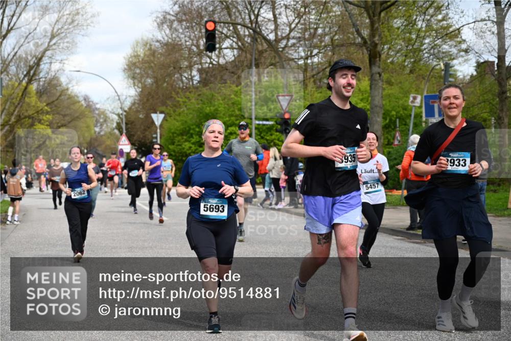 12.04.2026 - 45. Internationalen Wilhelmsburger Insellauf J. Mangold http://msf.ph/oto/9514881 12.04.2026 13:12:57 Ziel 3638, 4385, 2274, 4919, 4720, 4721, 2998, 4693, 3519, 4970, 3686, 4643, 2877, 5265, 5266, 4648, 2026, 5457, 4320, 4249, 3033, 2470, 4364, 3942, 5221, 3942, 5221, 3540, 3933, 3935, 3805, 5158, 5157, 2462, 4533, 5693, 5637, 2080, 5819, 2064, 4923, 4281, 3984, 3810 meine-sportfotos.de