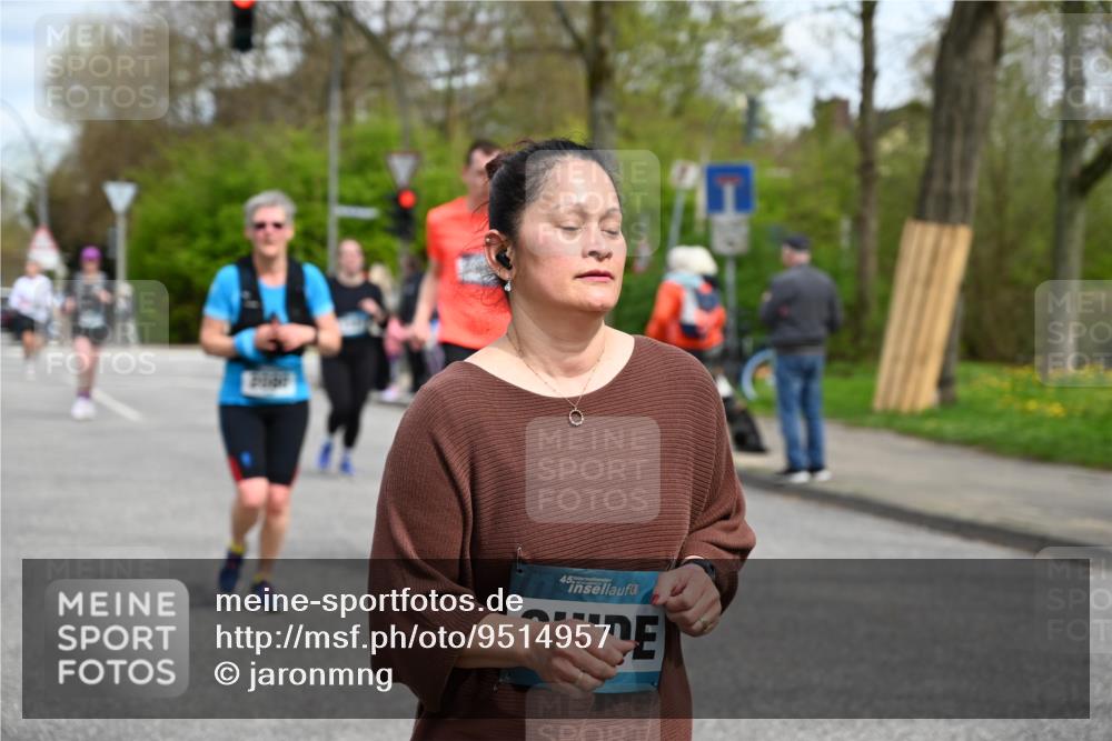 12.04.2026 - 45. Internationalen Wilhelmsburger Insellauf J. Mangold http://msf.ph/oto/9514957 12.04.2026 13:13:08 Ziel 2998, 4693, 3519, 4970, 3686, 4643, 2877, 5265, 5266, 4648, 2026, 5457, 4320, 4249, 3033, 2470, 4364, 3942, 5221, 3540, 3933, 3935, 3805, 5158, 5157, 2462, 4533, 5693, 5637, 2080, 5819, 2064, 4923, 4281, 3984, 3810, 3268, 2062, 4783, 4178 meine-sportfotos.de
