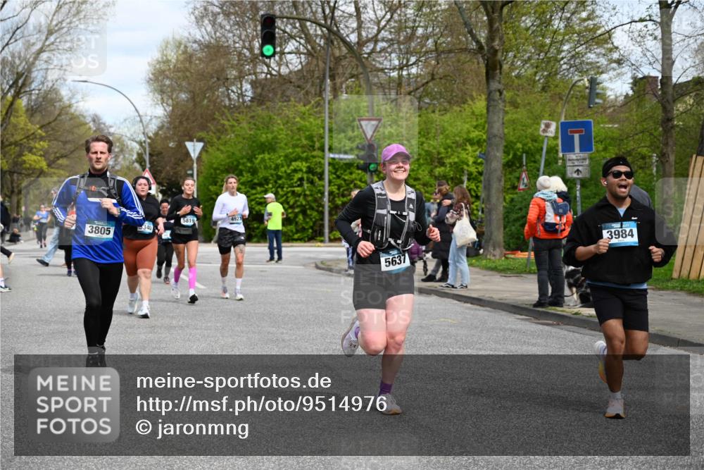 12.04.2026 - 45. Internationalen Wilhelmsburger Insellauf J. Mangold http://msf.ph/oto/9514976 12.04.2026 13:13:12 Ziel 4643, 2877, 5265, 5266, 4648, 2026, 5457, 4320, 4249, 3033, 2470, 4364, 3942, 5221, 3540, 3933, 3935, 3805, 5158, 5157, 2462, 4533, 5693, 5637, 2080, 5819, 2064, 4923, 4281, 3984, 3810, 3268, 2062, 4783, 4178, 5340 meine-sportfotos.de