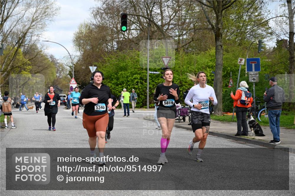 12.04.2026 - 45. Internationalen Wilhelmsburger Insellauf J. Mangold http://msf.ph/oto/9514997 12.04.2026 13:13:15 Ziel 2877, 5265, 5266, 4648, 2026, 5457, 4320, 4249, 3033, 2470, 4364, 3942, 5221, 3540, 3933, 3935, 3805, 5158, 5157, 2462, 4533, 5693, 5637, 2080, 5819, 2080, 5819, 2064, 4923, 4281, 3984, 3810, 3268, 2062, 4783, 4178, 5340, 2999 meine-sportfotos.de