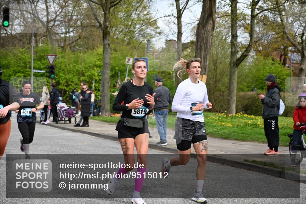12.04.2026 - 45. Internationalen Wilhelmsburger Insellauf J. Mangold http://msf.ph/oto/9515012 12.04.2026 13:13:16 Ziel 5265, 5266, 4648, 2026, 5457, 4320, 4249, 3033, 2470, 4364, 3942, 5221, 3540, 3933, 3935, 3805, 5158, 5157, 2462, 4533, 5693, 5637, 2080, 5819, 2064, 2064, 4923, 4281, 3984, 3810, 3268, 2062, 4783, 4178, 5340, 2999 meine-sportfotos.de