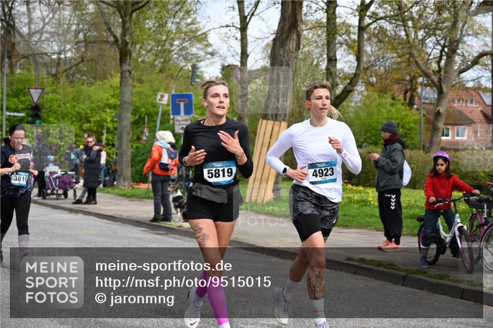 12.04.2026 - 45. Internationalen Wilhelmsburger Insellauf J. Mangold http://msf.ph/oto/9515015 12.04.2026 13:13:16 Ziel 5265, 5266, 4648, 2026, 5457, 4320, 4249, 3033, 2470, 4364, 3942, 5221, 3540, 3933, 3935, 3805, 5158, 5157, 2462, 4533, 5693, 5637, 2080, 5819, 2064, 2064, 4923, 4281, 3984, 3810, 3268, 2062, 4783, 4178, 5340, 2999 meine-sportfotos.de