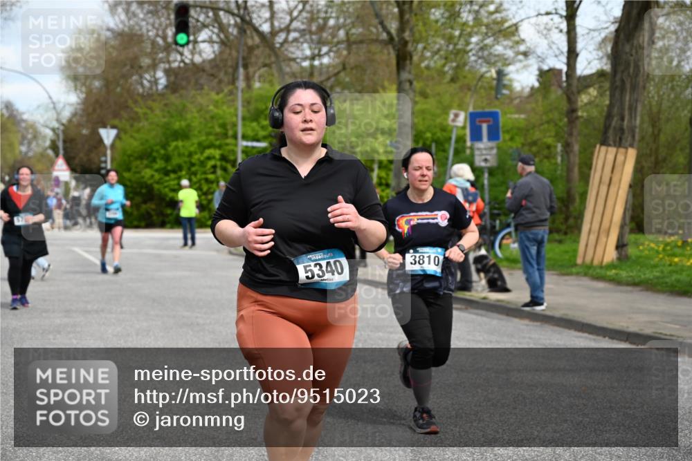 12.04.2026 - 45. Internationalen Wilhelmsburger Insellauf J. Mangold http://msf.ph/oto/9515023 12.04.2026 13:13:17 Ziel 5265, 5266, 4648, 2026, 5457, 4320, 4249, 3033, 2470, 4364, 3942, 5221, 3540, 3933, 3935, 3805, 5158, 5157, 2462, 4533, 5693, 5637, 2080, 5819, 2064, 4923, 4281, 4923, 4281, 3984, 3810, 3268, 2062, 4783, 4178, 4178, 5340, 2999, 5498 meine-sportfotos.de