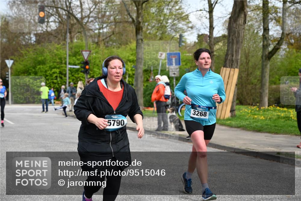 12.04.2026 - 45. Internationalen Wilhelmsburger Insellauf J. Mangold http://msf.ph/oto/9515046 12.04.2026 13:13:22 Ziel 3942, 5221, 3540, 3933, 3935, 3805, 5158, 5157, 2462, 4533, 5693, 5637, 2080, 5819, 2064, 4923, 4281, 3984, 3810, 3268, 3268, 2062, 4783, 4178, 5340, 5340, 2999, 5498, 4465, 5350 meine-sportfotos.de