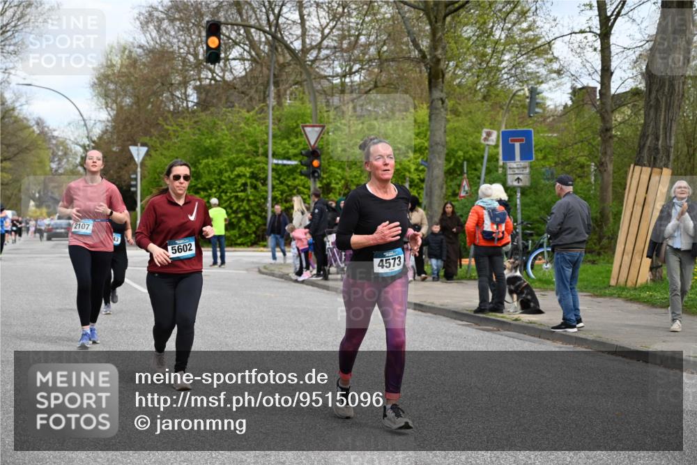 12.04.2026 - 45. Internationalen Wilhelmsburger Insellauf J. Mangold http://msf.ph/oto/9515096 12.04.2026 13:14:07 Ziel 4465, 5350, 5790, 4716, 5318, 5418, 5481, 4228, 4228, 4573, 3360, 3443, 3469, 2107, 4421, 5242, 3425, 5142, 4852, 2430, 5813, 4747, 3773, 5602, 4960 meine-sportfotos.de