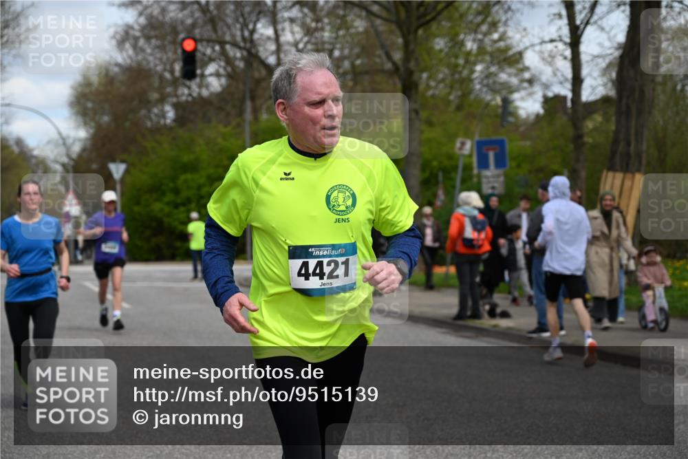 12.04.2026 - 45. Internationalen Wilhelmsburger Insellauf J. Mangold http://msf.ph/oto/9515139 12.04.2026 13:14:18 Ziel 5318, 5418, 5481, 4228, 4573, 3360, 3443, 3469, 2107, 4421, 5242, 3425, 5142, 4852, 2430, 5813, 4747, 3773, 5602, 3773, 5602, 4960, 4418, 5156, 4111, 3306, 3328, 2772, 5348, 4837, 4838 meine-sportfotos.de