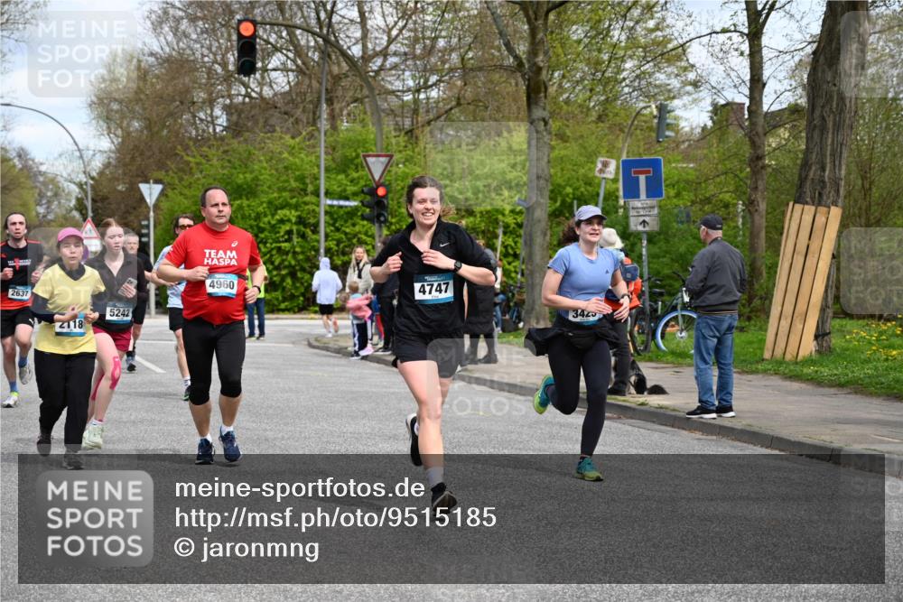 12.04.2026 - 45. Internationalen Wilhelmsburger Insellauf J. Mangold http://msf.ph/oto/9515185 12.04.2026 13:14:27 Ziel 5418, 5481, 4228, 4573, 3360, 3443, 3469, 2107, 4421, 5242, 3425, 5142, 4852, 2430, 5813, 4747, 4747, 3773, 5602, 4960, 4418, 5156, 4111, 3306, 3328, 2772, 5348, 4837, 4838, 4669 meine-sportfotos.de
