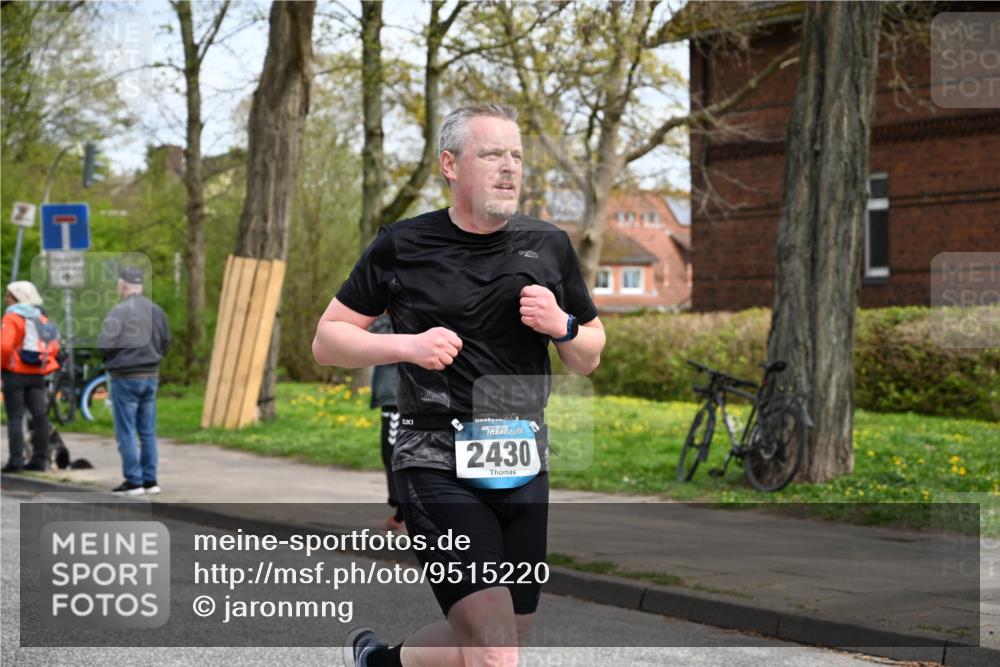 12.04.2026 - 45. Internationalen Wilhelmsburger Insellauf J. Mangold http://msf.ph/oto/9515220 12.04.2026 13:14:32 Ziel 4228, 4573, 3360, 3443, 3469, 2107, 4421, 5242, 3425, 5142, 4852, 2430, 5813, 4747, 3773, 5602, 4960, 4418, 5156, 4111, 3306, 3328, 2772, 5348, 4837, 4838, 4669, 2110, 4695, 2815, 2785, 2043, 2118, 5755, 5029 meine-sportfotos.de