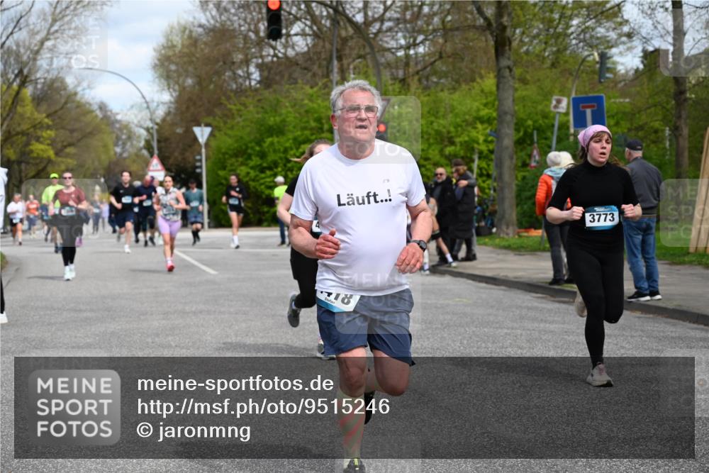 12.04.2026 - 45. Internationalen Wilhelmsburger Insellauf J. Mangold http://msf.ph/oto/9515246 12.04.2026 13:14:36 Ziel 3360, 3443, 3469, 2107, 4421, 5242, 3425, 5142, 4852, 2430, 5813, 4747, 3773, 5602, 4960, 4418, 5156, 4111, 3306, 3328, 2772, 5348, 4837, 4838, 4669, 2110, 4695, 2815, 2785, 2043, 2118, 5755, 5029, 4662, 4663 meine-sportfotos.de