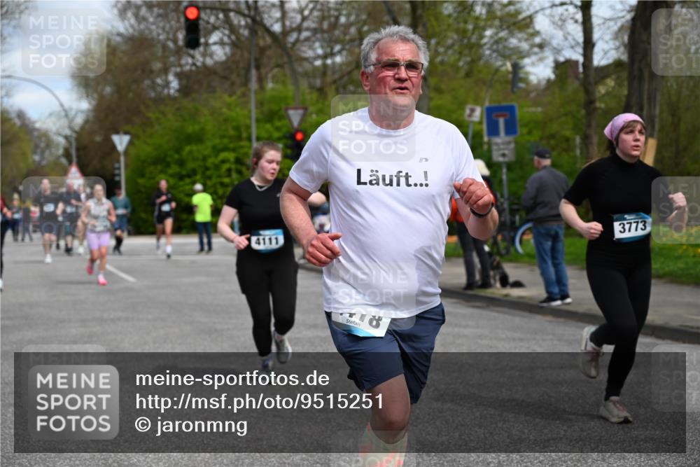 12.04.2026 - 45. Internationalen Wilhelmsburger Insellauf J. Mangold http://msf.ph/oto/9515251 12.04.2026 13:14:37 Ziel 3360, 3443, 3469, 2107, 4421, 5242, 3425, 5142, 4852, 2430, 5813, 4747, 3773, 5602, 4960, 4418, 5156, 4111, 4111, 3306, 3328, 2772, 5348, 4837, 4838, 4669, 2110, 4695, 2815, 2785, 2043, 2118, 5755, 5029, 4662, 4663 meine-sportfotos.de
