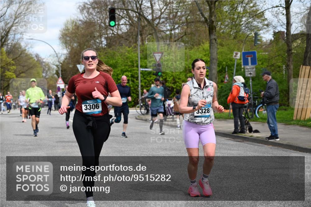 12.04.2026 - 45. Internationalen Wilhelmsburger Insellauf J. Mangold http://msf.ph/oto/9515282 12.04.2026 13:14:41 Ziel 3469, 2107, 4421, 5242, 3425, 5142, 4852, 2430, 5813, 4747, 3773, 5602, 4960, 4418, 5156, 4111, 3306, 3328, 2772, 5348, 4837, 4838, 5348, 4837, 4838, 4669, 2110, 4695, 2815, 2785, 2785, 2043, 2118, 5755, 5029, 4662, 4663, 4559, 3308 meine-sportfotos.de