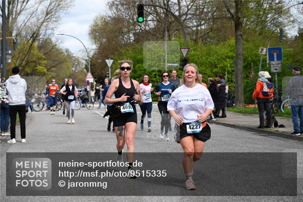 12.04.2026 - 45. Internationalen Wilhelmsburger Insellauf J. Mangold http://msf.ph/oto/9515335 12.04.2026 13:14:51 Ziel 5813, 4747, 3773, 5602, 4960, 4418, 5156, 4111, 3306, 3328, 2772, 5348, 4837, 4838, 4669, 2110, 4695, 2815, 2785, 2043, 2118, 5755, 5029, 4662, 4663, 4559, 3308, 3881, 3882, 3767, 3765, 4366, 4227, 3232 meine-sportfotos.de