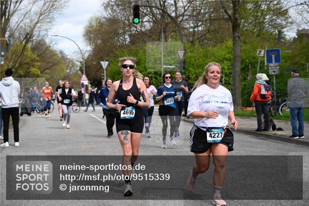 12.04.2026 - 45. Internationalen Wilhelmsburger Insellauf J. Mangold http://msf.ph/oto/9515339 12.04.2026 13:14:51 Ziel 5813, 4747, 3773, 5602, 4960, 4418, 5156, 4111, 3306, 3328, 2772, 5348, 4837, 4838, 4669, 2110, 4695, 2815, 2785, 2043, 2118, 5755, 5029, 4662, 4663, 4559, 3308, 3881, 3882, 3767, 3765, 4366, 4227, 3232 meine-sportfotos.de