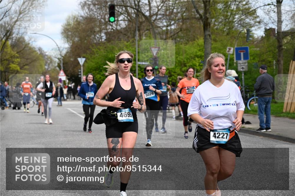 12.04.2026 - 45. Internationalen Wilhelmsburger Insellauf J. Mangold http://msf.ph/oto/9515344 12.04.2026 13:14:51 Ziel 5813, 4747, 3773, 5602, 4960, 4418, 5156, 4111, 3306, 3328, 2772, 5348, 4837, 4838, 4669, 2110, 4695, 2815, 2785, 2043, 2118, 5755, 5029, 4662, 4663, 4559, 3308, 3881, 3882, 3767, 3765, 4366, 4227, 3232 meine-sportfotos.de