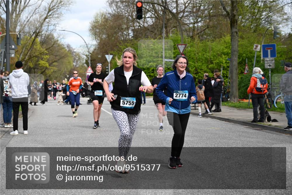 12.04.2026 - 45. Internationalen Wilhelmsburger Insellauf J. Mangold http://msf.ph/oto/9515377 12.04.2026 13:14:55 Ziel 3773, 5602, 4960, 4418, 5156, 4111, 3306, 3328, 2772, 5348, 4837, 4838, 4669, 2110, 4695, 2815, 2785, 2043, 2118, 5755, 5029, 4662, 4663, 4559, 3308, 3881, 3882, 3767, 3765, 3882, 3767, 3765, 4366, 4227, 3232, 2774, 5725 meine-sportfotos.de