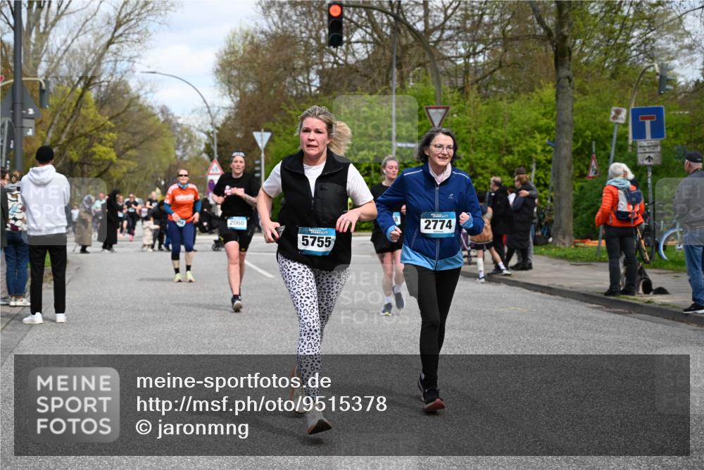 12.04.2026 - 45. Internationalen Wilhelmsburger Insellauf J. Mangold http://msf.ph/oto/9515378 12.04.2026 13:14:55 Ziel 3773, 5602, 4960, 4418, 5156, 4111, 3306, 3328, 2772, 5348, 4837, 4838, 4669, 2110, 4695, 2815, 2785, 2043, 2118, 5755, 5029, 4662, 4663, 4559, 3308, 3881, 3882, 3767, 3765, 3882, 3767, 3765, 4366, 4227, 3232, 2774, 5725 meine-sportfotos.de