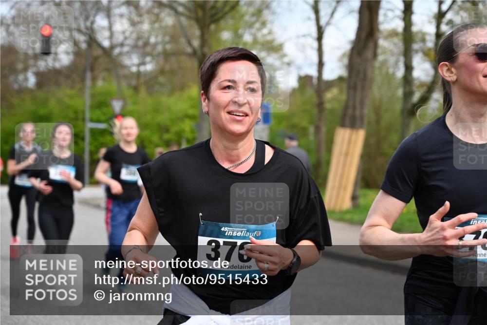 12.04.2026 - 45. Internationalen Wilhelmsburger Insellauf J. Mangold http://msf.ph/oto/9515433 12.04.2026 13:15:10 Ziel 2110, 4695, 2815, 2785, 2043, 2118, 5755, 5029, 4662, 4663, 4559, 3308, 3881, 3882, 3767, 3765, 4366, 4227, 3232, 2774, 5725, 3770, 2617, 5453, 4942, 4964, 5675, 4616, 4880, 2832, 3803, 3801, 3250, 5008 meine-sportfotos.de