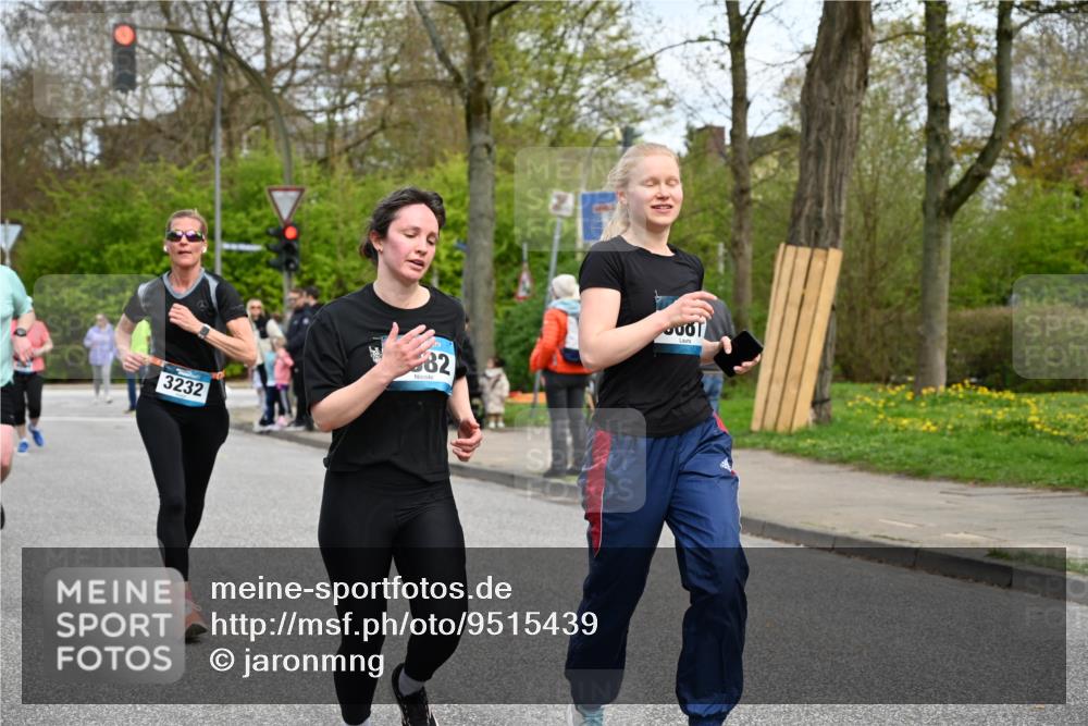 12.04.2026 - 45. Internationalen Wilhelmsburger Insellauf J. Mangold http://msf.ph/oto/9515439 12.04.2026 13:15:11 Ziel 2110, 4695, 2815, 2785, 2043, 2118, 5755, 5029, 4662, 4663, 4559, 3308, 3881, 3882, 3767, 3765, 4366, 4366, 4227, 3232, 2774, 5725, 3770, 2617, 5453, 4942, 4964, 4942, 4964, 5675, 4616, 4880, 2832, 3803, 3801, 3250, 5008, 2853, 3280 meine-sportfotos.de