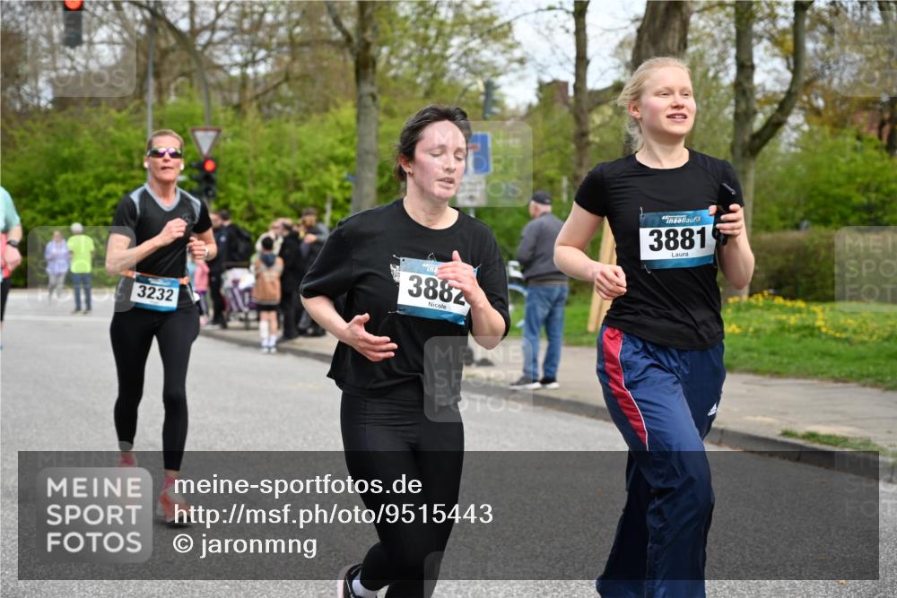 12.04.2026 - 45. Internationalen Wilhelmsburger Insellauf J. Mangold http://msf.ph/oto/9515443 12.04.2026 13:15:12 Ziel 2110, 4695, 2815, 2785, 2043, 2118, 5755, 5029, 4662, 4663, 4559, 3308, 3881, 3882, 3767, 3765, 4366, 4227, 4227, 3232, 2774, 5725, 3770, 2617, 5453, 4942, 4964, 5675, 5675, 4616, 4880, 2832, 3803, 3801, 3250, 5008, 2853, 3280, 3244, 5292, 4861 meine-sportfotos.de