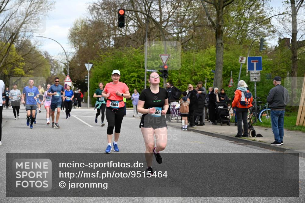 12.04.2026 - 45. Internationalen Wilhelmsburger Insellauf J. Mangold http://msf.ph/oto/9515464 12.04.2026 13:15:15 Ziel 2110, 4695, 2815, 2785, 2043, 2118, 5755, 5029, 4662, 4663, 4559, 3308, 3881, 3882, 3767, 3765, 4366, 4227, 3232, 3232, 2774, 5725, 3770, 2617, 5453, 4942, 4964, 5675, 4616, 4880, 2832, 3803, 3801, 3250, 5008, 2853, 3280, 3244, 5292, 4861, 2032, 4731, 2884, 3850, 4053 meine-sportfotos.de