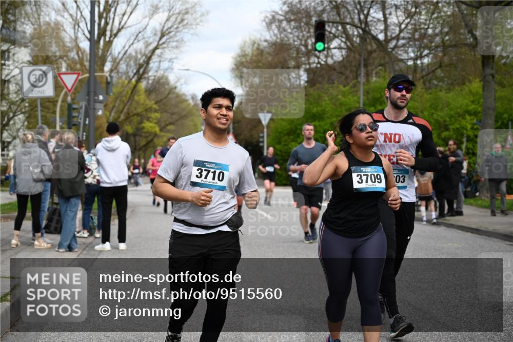12.04.2026 - 45. Internationalen Wilhelmsburger Insellauf J. Mangold http://msf.ph/oto/9515560 12.04.2026 13:15:27 Ziel 4559, 3308, 3881, 3882, 3767, 3765, 4366, 4227, 3232, 2774, 5725, 3770, 2617, 5453, 4942, 4964, 5675, 4616, 4880, 2832, 3803, 3801, 3250, 5008, 2853, 3280, 3244, 5292, 4861, 2032, 4731, 2884, 3850, 4053, 4053, 5686, 4814, 4491, 2681, 5839, 5582, 5666, 3993, 5517 meine-sportfotos.de
