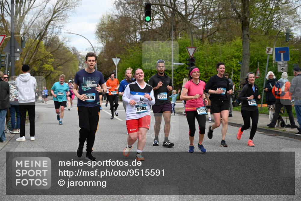 12.04.2026 - 45. Internationalen Wilhelmsburger Insellauf J. Mangold http://msf.ph/oto/9515591 12.04.2026 13:15:33 Ziel 4366, 4227, 3232, 2774, 5725, 3770, 2617, 5453, 4942, 4964, 5675, 4616, 4880, 2832, 3803, 3801, 3250, 3250, 5008, 2853, 3280, 3244, 5292, 4861, 2032, 4731, 2884, 3850, 4053, 5686, 4814, 4491, 2681, 5839, 5582, 5666, 3993, 5517, 3710, 3709 meine-sportfotos.de