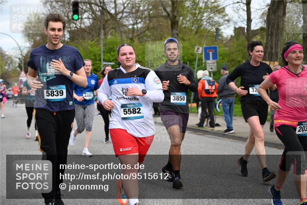 12.04.2026 - 45. Internationalen Wilhelmsburger Insellauf J. Mangold http://msf.ph/oto/9515612 12.04.2026 13:15:34 Ziel 4366, 4227, 3232, 2774, 5725, 3770, 2617, 5453, 4942, 4964, 5675, 4616, 4880, 2832, 3803, 3801, 3250, 5008, 5008, 2853, 3280, 3244, 5292, 4861, 2032, 4731, 2884, 3850, 4053, 5686, 4814, 4491, 2681, 5839, 5582, 5666, 3993, 5517, 3710, 3709 meine-sportfotos.de