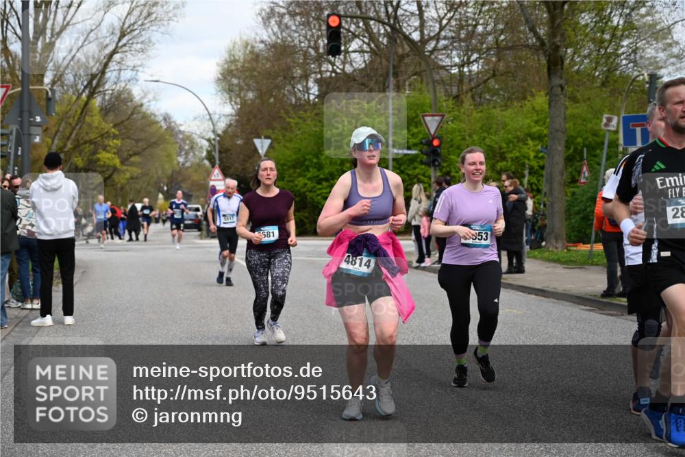 12.04.2026 - 45. Internationalen Wilhelmsburger Insellauf J. Mangold http://msf.ph/oto/9515643 12.04.2026 13:15:40 Ziel 3232, 2774, 5725, 3770, 2617, 5453, 4942, 4964, 5675, 4616, 4880, 2832, 3803, 3801, 3250, 5008, 2853, 3280, 3244, 5292, 4861, 2032, 4731, 2884, 3850, 4053, 5686, 5686, 4814, 4491, 2681, 5839, 5582, 5666, 3993, 5517, 3710, 3709, 4132, 2849, 4808, 5261 meine-sportfotos.de