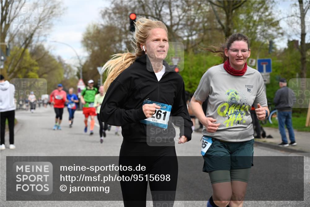 12.04.2026 - 45. Internationalen Wilhelmsburger Insellauf J. Mangold http://msf.ph/oto/9515698 12.04.2026 13:16:06 Ziel 4814, 4491, 2681, 5839, 5582, 5666, 3993, 5517, 3710, 3709, 4132, 2849, 4808, 5261, 3220, 4502, 3897, 3245, 4849, 3195, 5275, 5269, 4820, 4926, 3656, 4312, 5404, 3704 meine-sportfotos.de