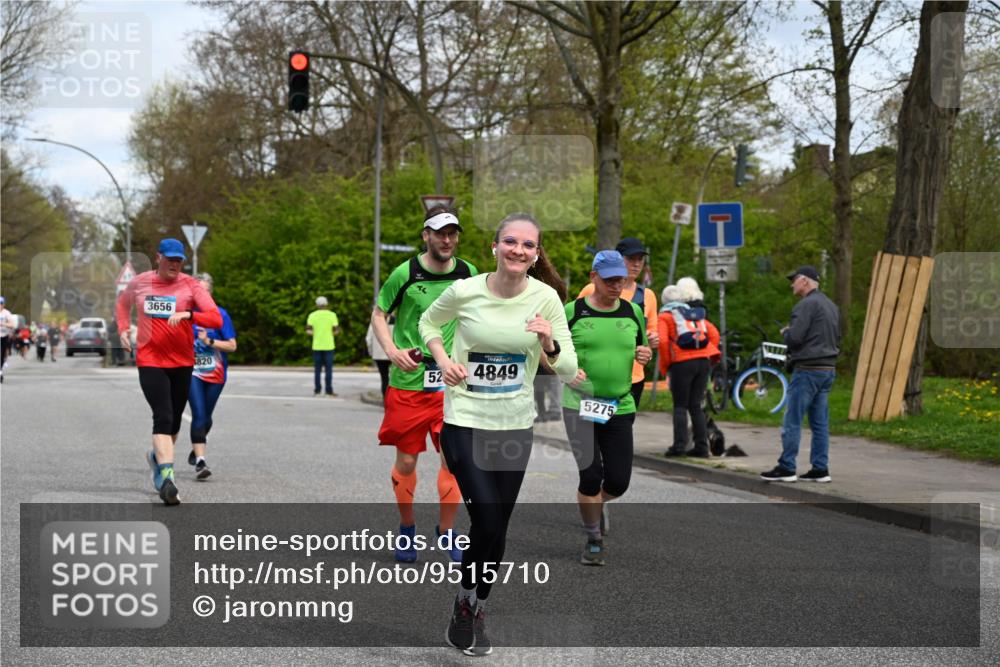 12.04.2026 - 45. Internationalen Wilhelmsburger Insellauf J. Mangold http://msf.ph/oto/9515710 12.04.2026 13:16:10 Ziel 2681, 5839, 5582, 5666, 3993, 5517, 3710, 3709, 4132, 2849, 4808, 5261, 3220, 4502, 3897, 3245, 4849, 3245, 4849, 3195, 5275, 5269, 4820, 4926, 3656, 4312, 5404, 3704, 3846, 2316 meine-sportfotos.de